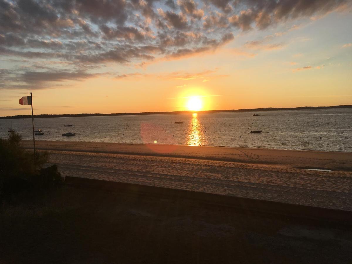 Appartement Arcachon Perreire Premiere Ligne Les Pieds Dans L Eau Vue Magnifique Sur Le Bassin ภายนอก รูปภาพ